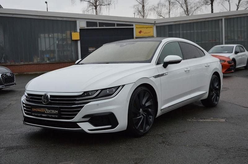 Weiß Gebraucht 2019 VW Arteon R-line Limousine | 25.490 € (Fairer Preis) - Bild 1/4