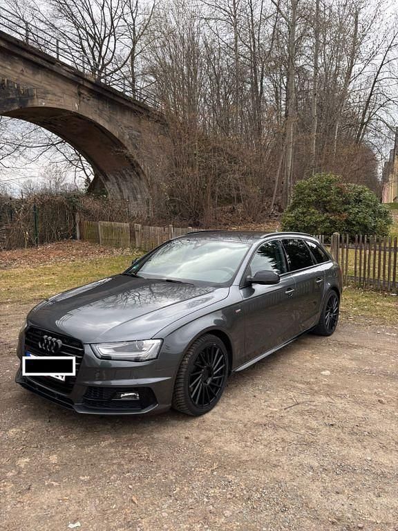 Gebraucht Audi A4 S-Line 190 PS (139 kW) 2015 Grau Limousine