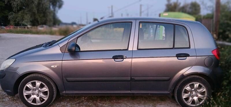 Grau Gebraucht 2009 Hyundai Getz Kleinwagen | 900 € - Bild 1/4