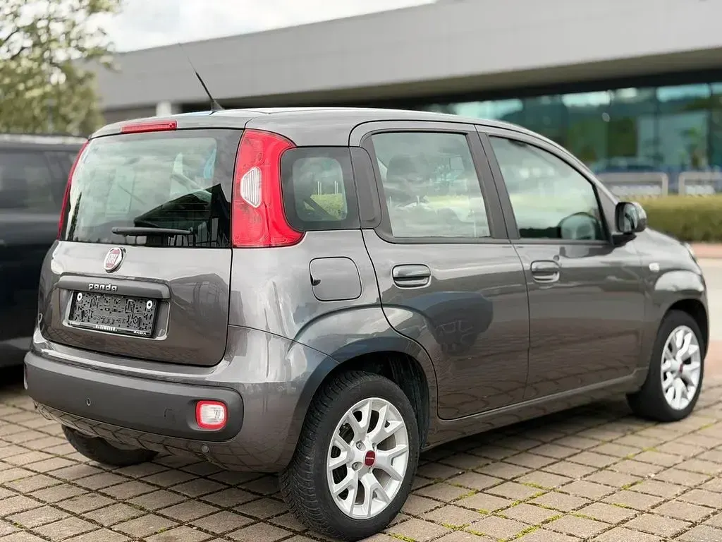 Gebraucht Fiat Panda Lounge 69 PS (50 kW) 2017 Grau Kleinwagen