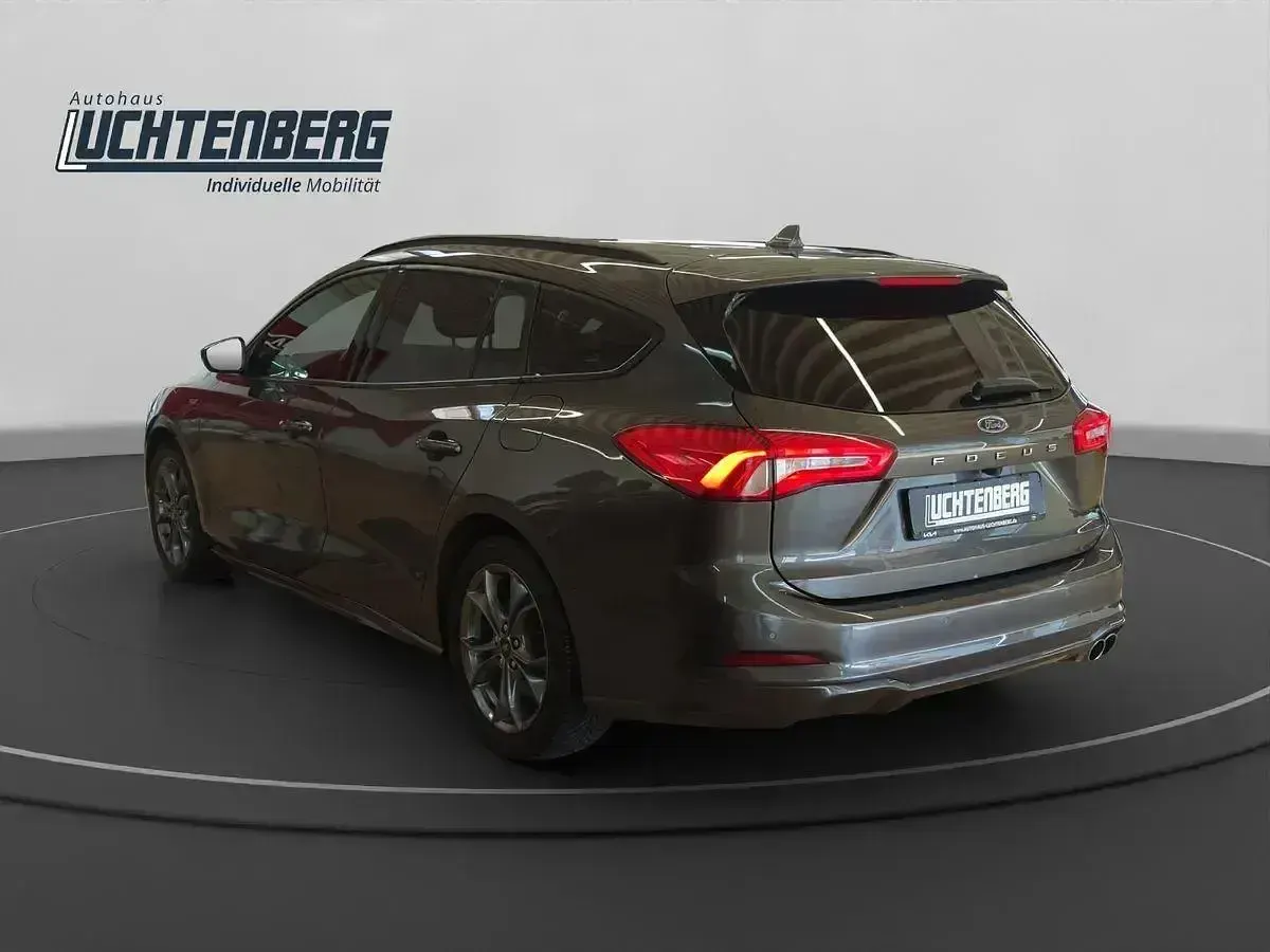 Gebraucht Ford Focus ST-Line 150 PS (110 kW) 2020 Grau Kombi