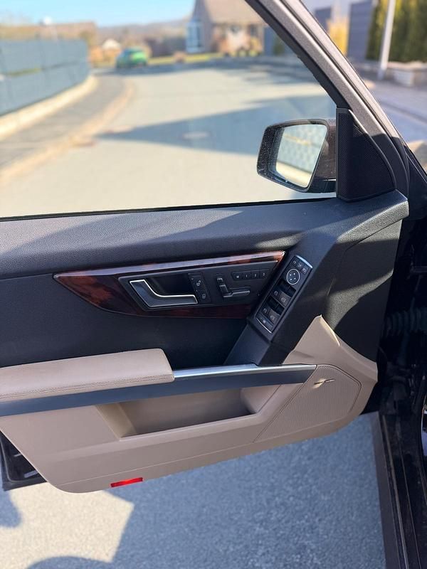 Gebraucht Mercedes GLK350 265 PS (194 kW) 2012 Braun SUV