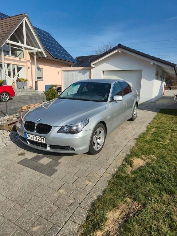 Gebraucht BMW 525 218 PS (160 kW) 2006 Silber Limousine
