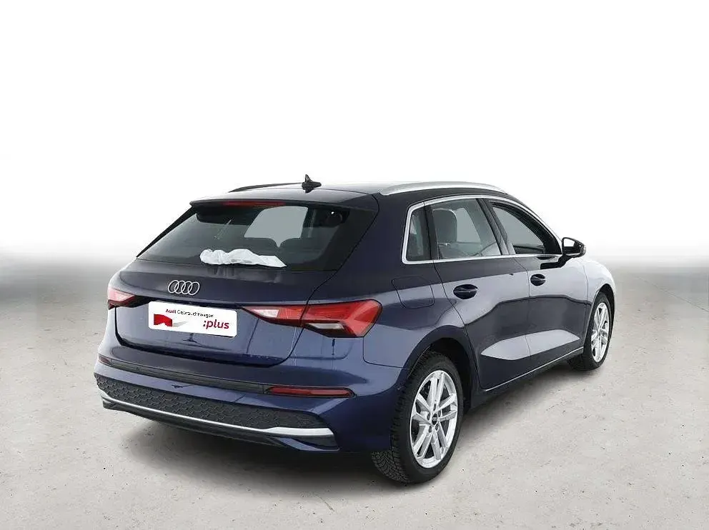 Używany Audi A3 Advanced 116 KM (85 kW) 2025 Niebieski Sedan/Limuzyna
