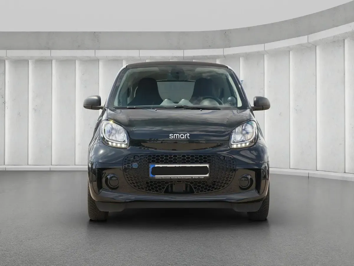 Gebraucht Smart ForTwo Coupé 60 kW (82 PS) 2024 Bodypanels in black Kleinwagen
