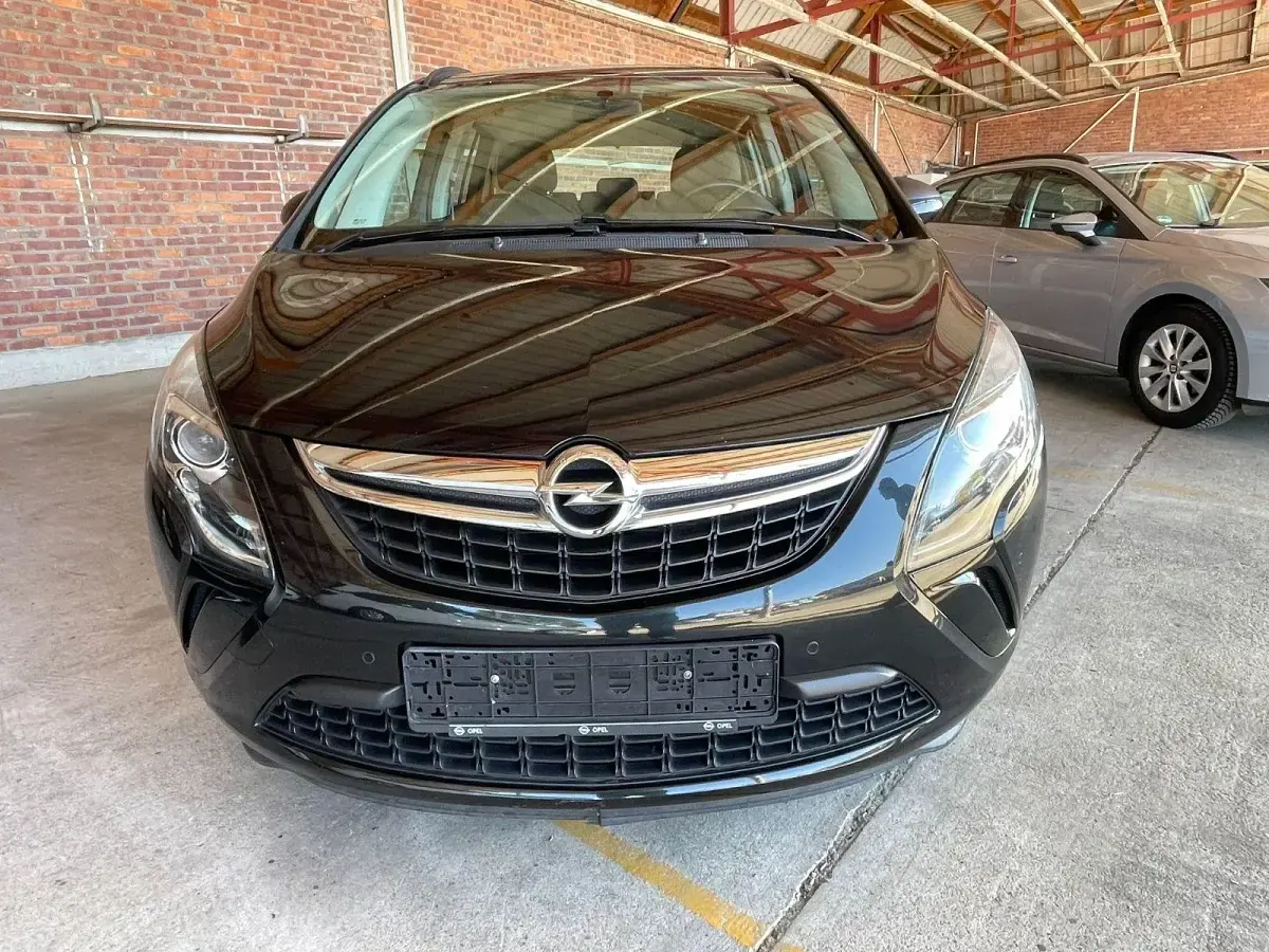 Gebraucht Opel Zafira Tourer Edition 150 PS (110 kW) 2013 Schwarz Van / Kleinbus