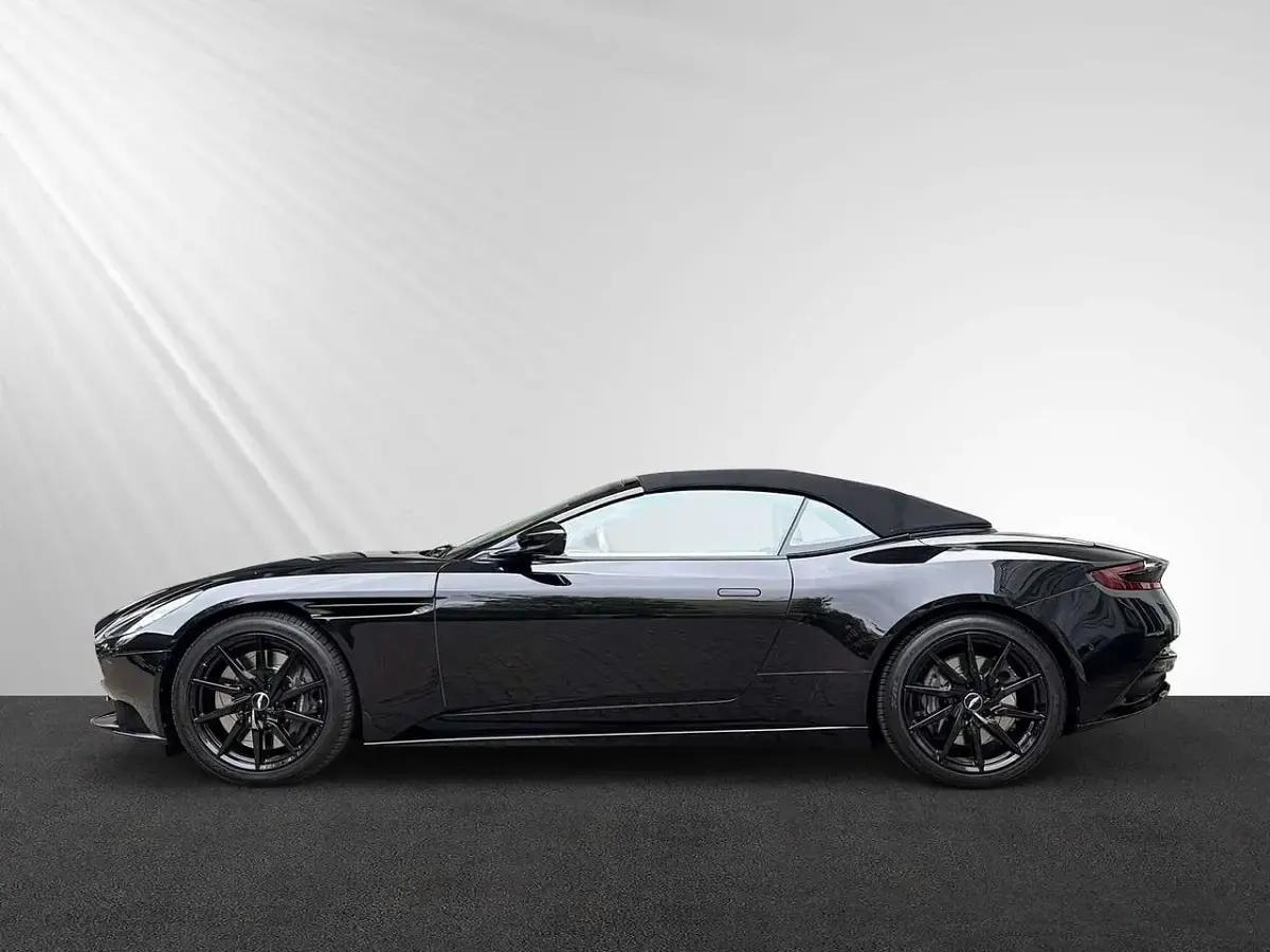 Gebraucht Aston Martin DB11 510 PS (375 kW) 2019 Onyx black Cabrio