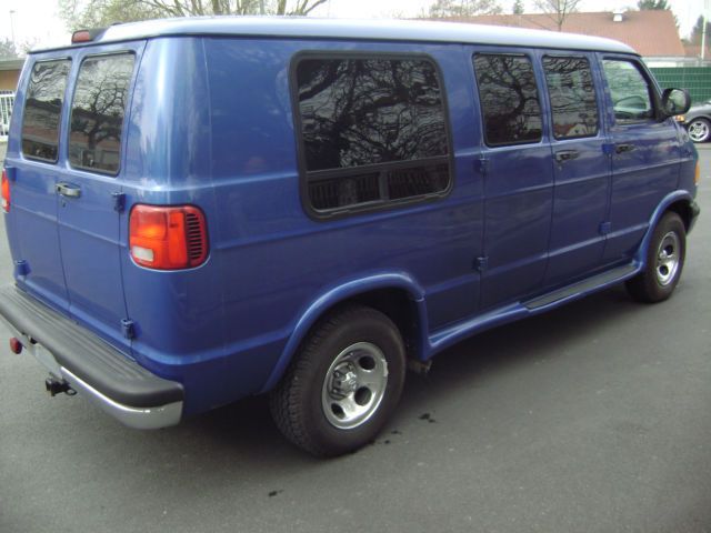 Verkauft Dodge Ram Van V8 TÜv 5 2016 M Gebraucht 1999 75 000 Km Gebraucht Dodge Ram Van V8 TÜv 5 2016 Mit 75 000km 7 Sitze