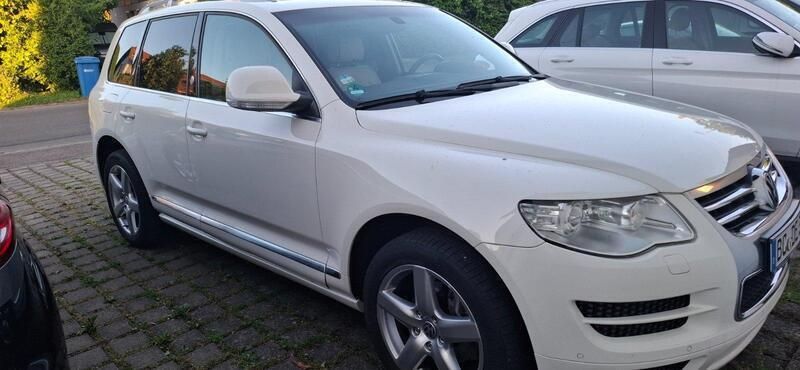 Weiß Gebraucht 2010 VW Touareg SUV | 12.500 € (Fairer Preis) - Bild 1/4