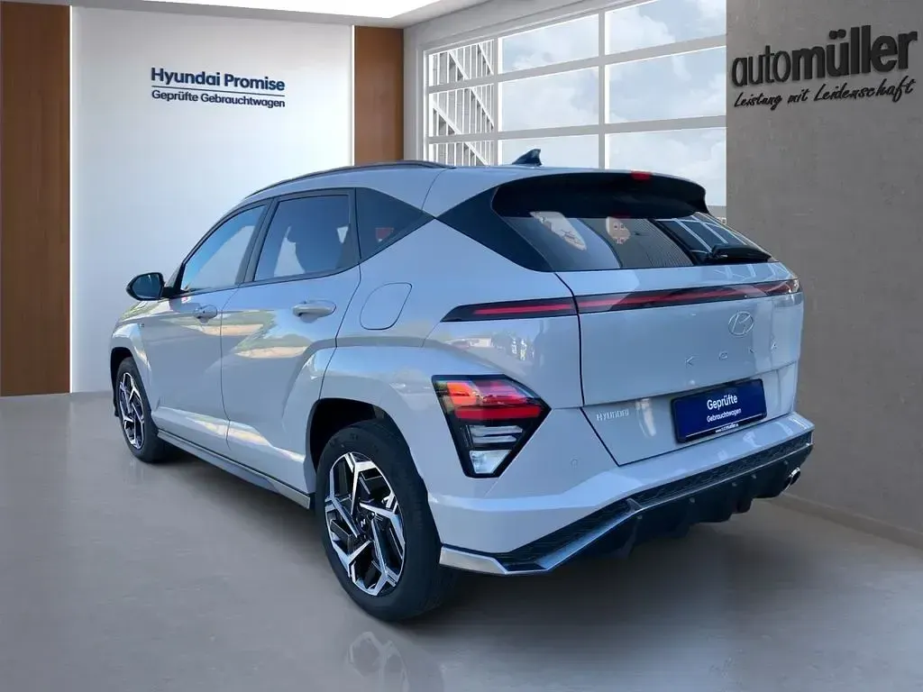 Gebraucht Hyundai Kona N Line 120 PS (88 kW) 2023 Grau SUV