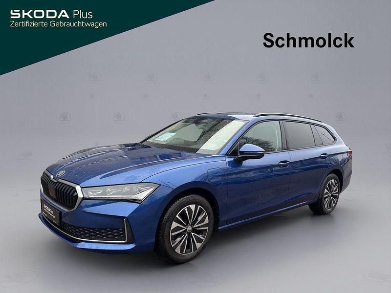 Gebraucht Skoda Superb Selection 204 PS (150 kW) 2024 Atlantikblau Kombi