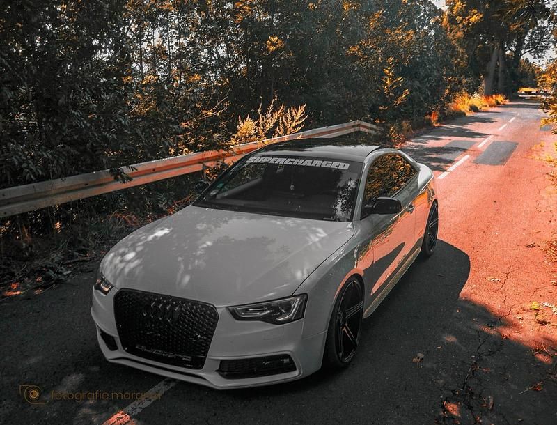 Weiß Gebraucht 2015 Audi S5 Design Coupé | 26.000 € (Etwas zu teuer) - Bild 1/4