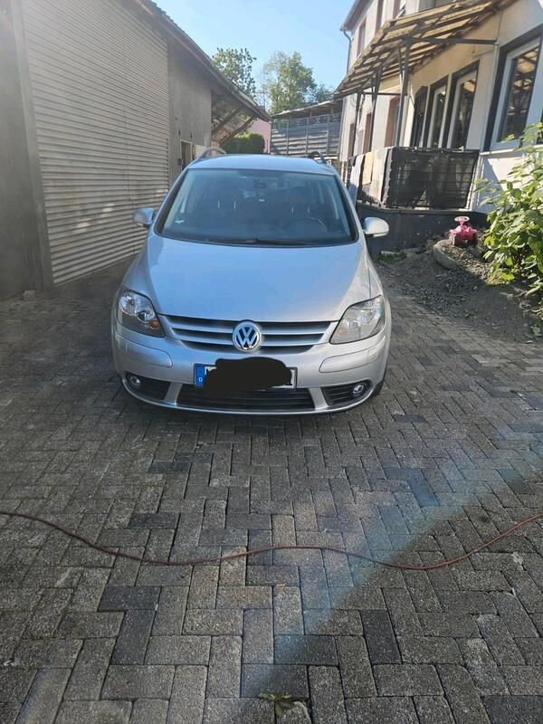 Silber Gebraucht 2008 VW Golf Plus Cross Van / Kleinbus | 5.500 € (Guter Preis) - Bild 1/4