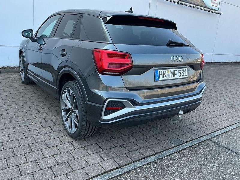 Gebraucht Audi Q2 S-Line 190 PS (139 kW) 2024 Grau SUV