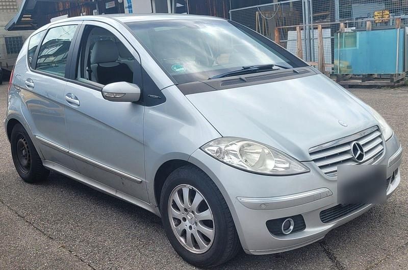 Silber Gebraucht 2005 Mercedes A150 Avantgarde Kleinwagen | 1.450 € (Superpreis) - Bild 1/4