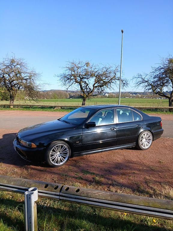 Schwarz Gebraucht 2001 BMW 520 Shadowline Limousine | 6.800 € (Fairer Preis) - Bild 1/4