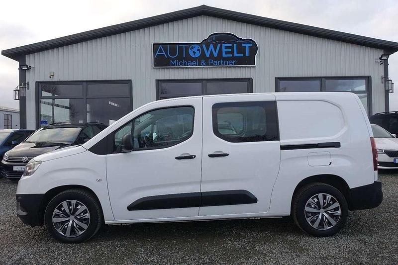 Gebraucht Toyota Proace 102 PS (75 kW) 2021 Weiß Van / Kleinbus