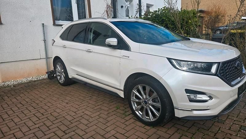 Second-hand Ford Edge Vignale 209 CP (153 kW) 2017 Alb SUV