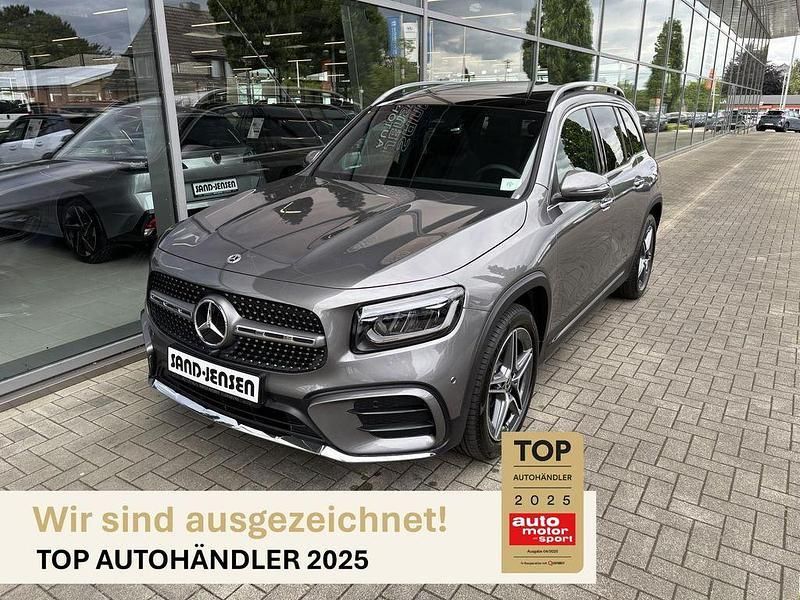 Grau Neu 2025 Mercedes GLB200 AMG line SUV | 48.995 € - Bild 1/4