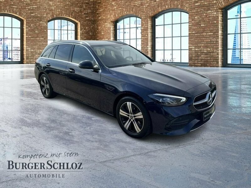 Gebraucht Mercedes C220 200 PS (147 kW) 2023 Cavansitblau metallic Kombi