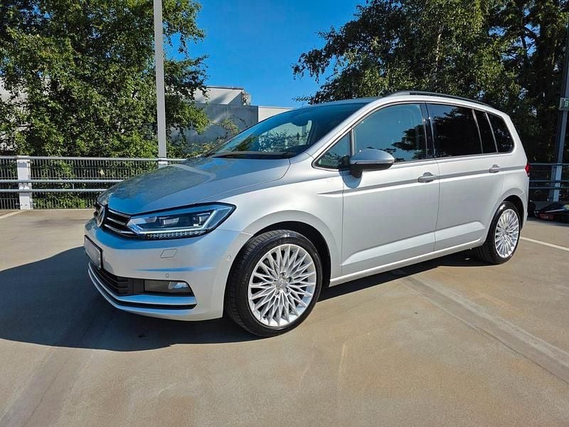 Silber Gebraucht 2018 VW Touran Van / Kleinbus | 12.900 € (Superpreis) - Bild 1/4