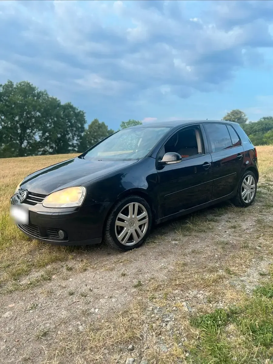 Gebraucht VW Golf V 90 PS (66 kW) 2006 Schwarz Kleinwagen