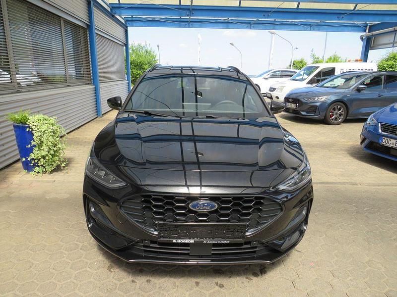 Gebraucht Ford Focus ST-Line X 155 PS (114 kW) 2024 Schwarz Limousine
