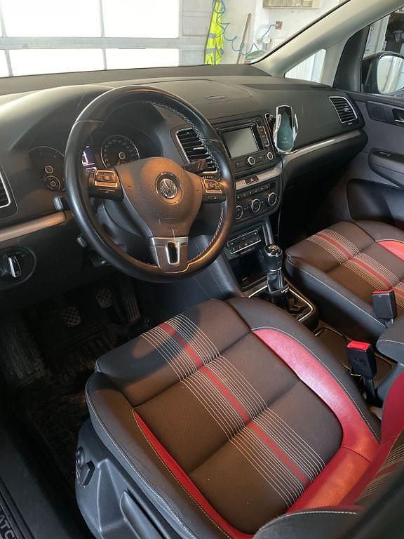 Gebraucht VW Sharan Life 177 PS (130 kW) 2013 Schwarz Van / Kleinbus