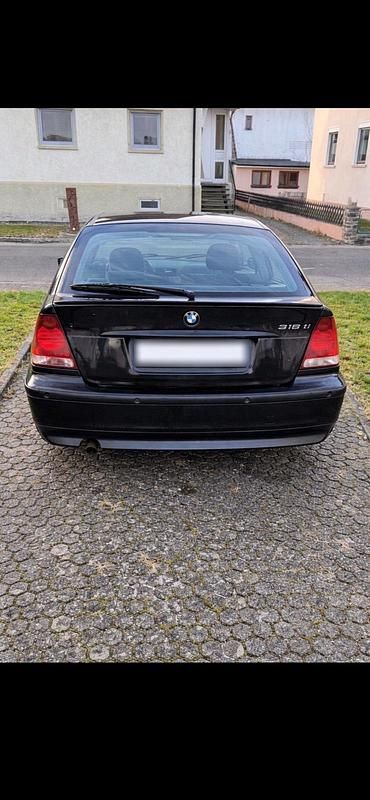 Gebraucht BMW 316 115 PS (84 kW) 2004 Schwarz Coupé
