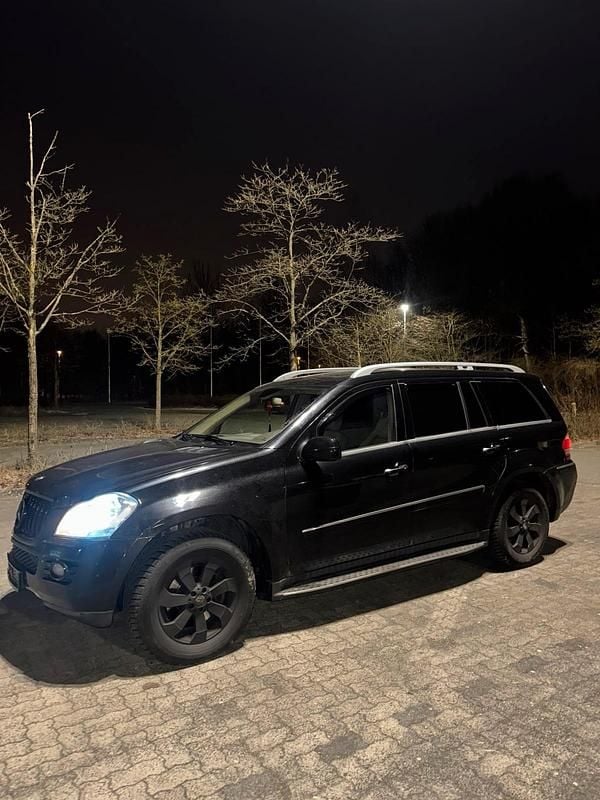 Gebraucht Mercedes GL320 224 PS (164 kW) 2007 Schwarz SUV