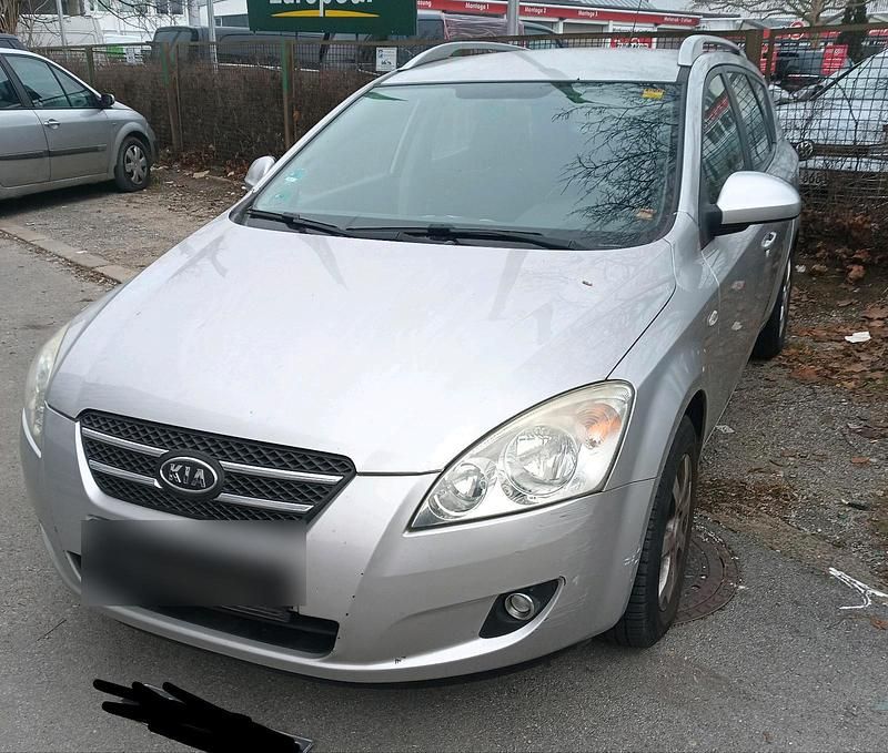 Silber Gebraucht 2007 Kia Ceed Kleinwagen | 2.500 € - Bild 1/4
