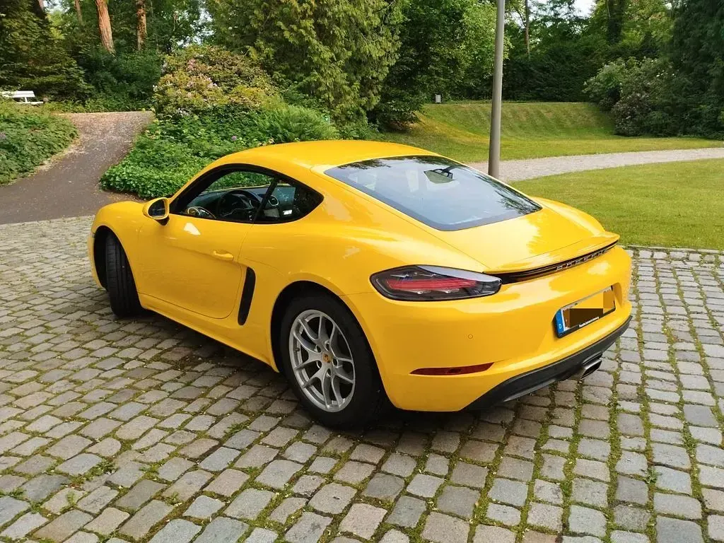 Gebraucht Porsche Cayman 299 PS (219 kW) 2016 Gelb Coupé