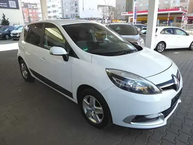 Gebraucht Renault Scénic III Dynamique 116 PS (85 kW) 2013 Weiß Van / Kleinbus