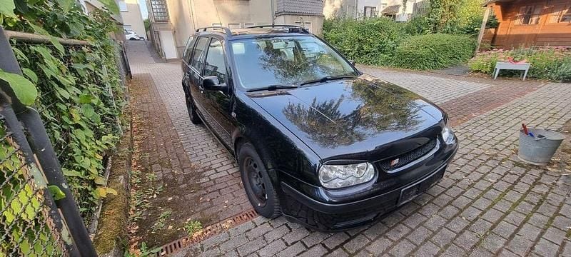 Schwarz Gebraucht 2001 VW Golf IV Kombi | 700 € (Superpreis) - Bild 1/2
