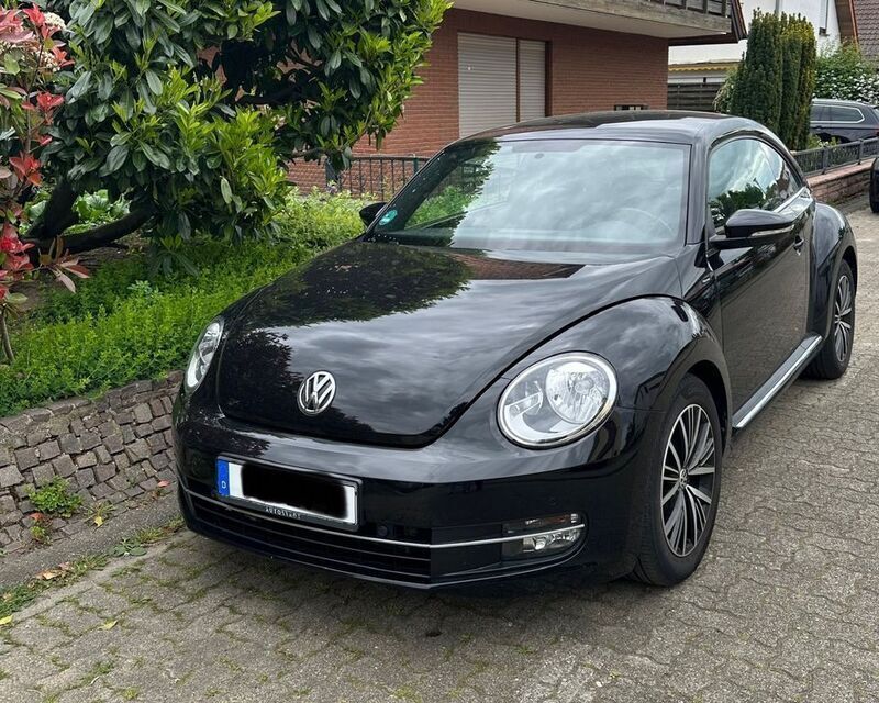Schwarz Gebraucht 2016 VW Beetle Allstar Limousine | 9.000 € (Superpreis) - Bild 1/4