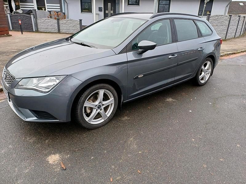Gebraucht Seat Leon ST 81 PS (59 kW) 2015 Grau Kombi