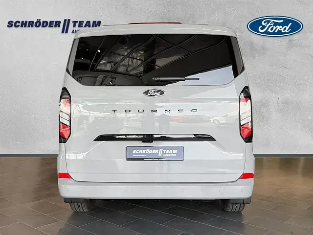 Neu Ford Tourneo Custom Titanium 170 PS (125 kW) 2025 Grau Van