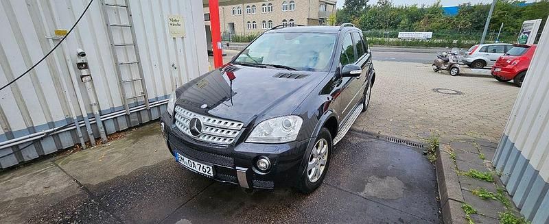 Schwarz Gebraucht 2007 Mercedes ML320 SUV | 5.999 € (Superpreis) - Bild 1/4