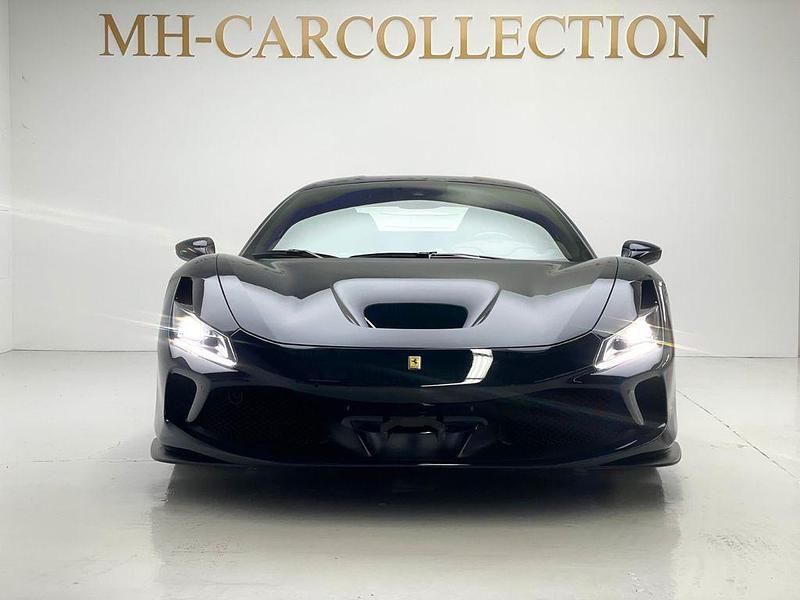 Blau Gebraucht 2021 Ferrari F8 | 319.990 € (Fairer Preis) - Bild 1/4