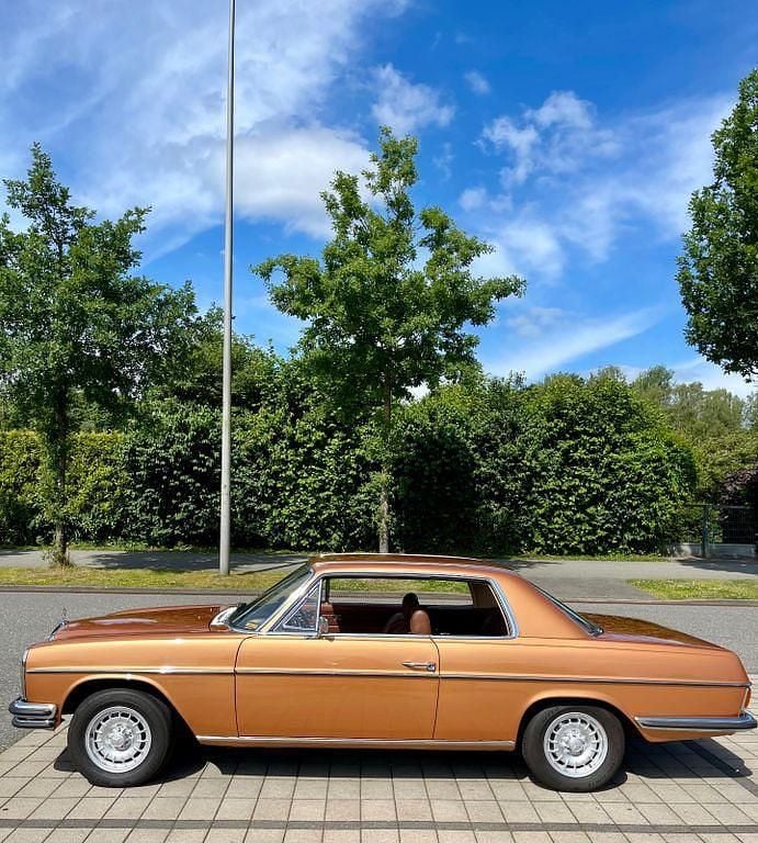 Gebraucht Mercedes 280 185 PS (136 kW) 1972 Gold Coupé