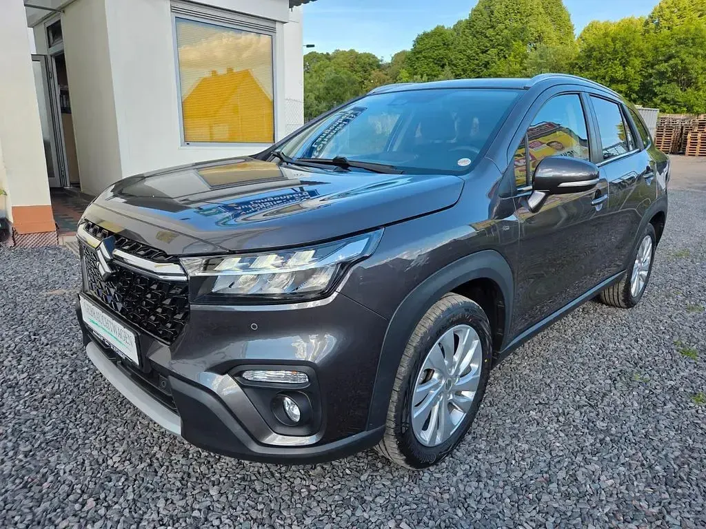 Gebraucht Suzuki SX4 S-Cross Comfort 129 PS (94 kW) 2022 Grau SUV