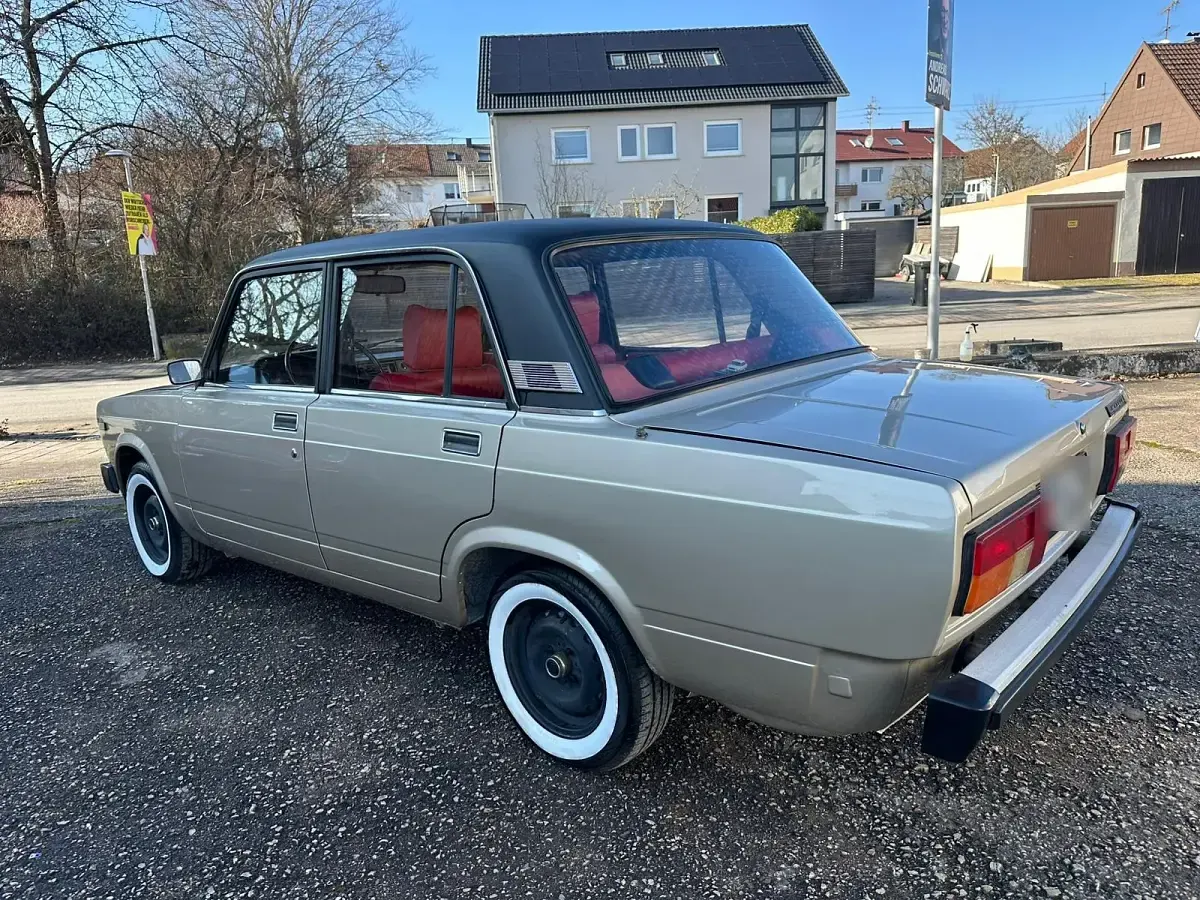 Gebraucht Lada 2105 58 PS (42 kW) 1983 Gold Limousine