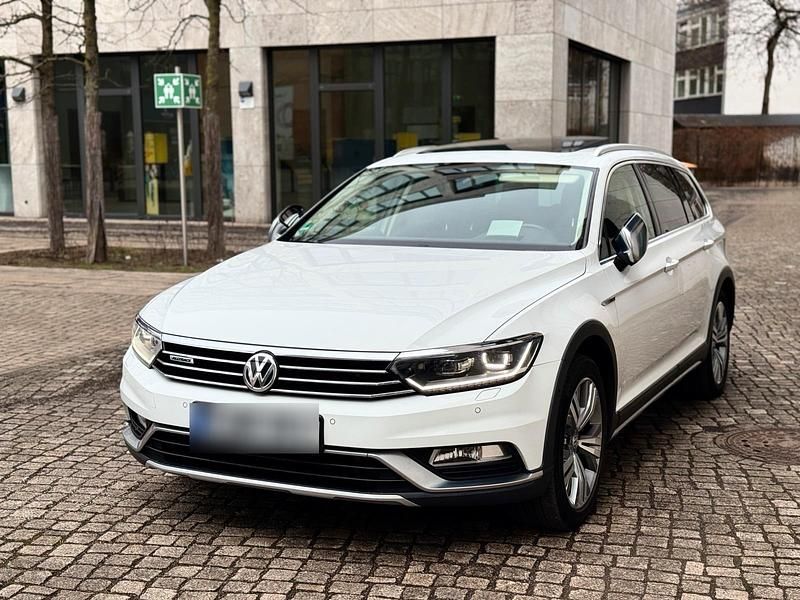 Gebraucht VW Passat Alltrack 190 PS (139 kW) 2016 Weiß Kombi