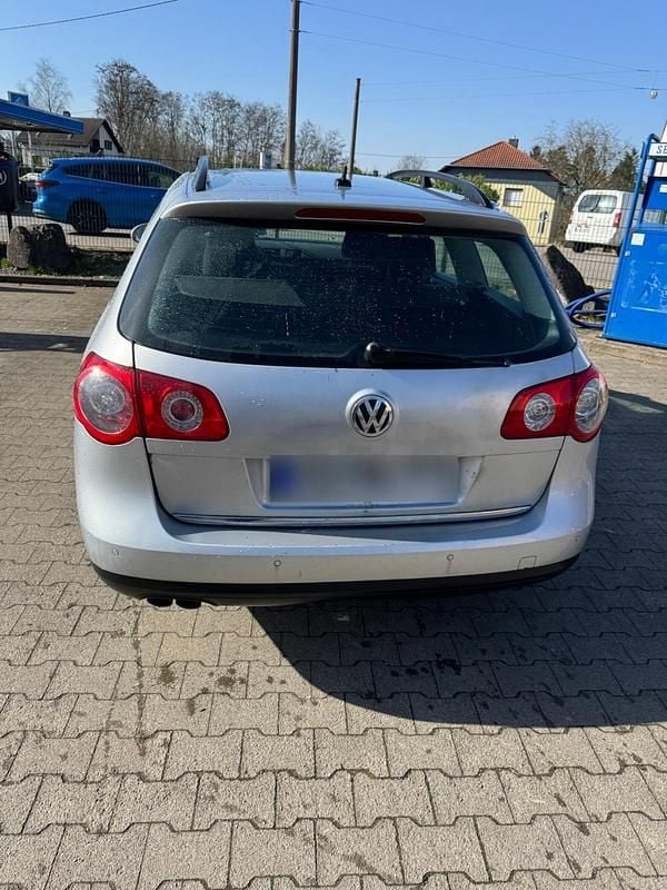 Gebraucht VW Passat 140 PS (102 kW) 2011 Silber Kombi