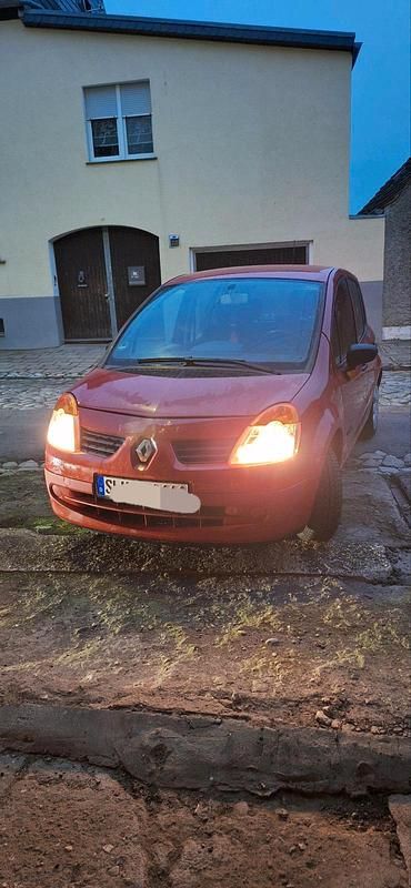 Rot Gebraucht 2006 Renault Modus Van / Kleinbus | 4.000 € - Bild 1/4