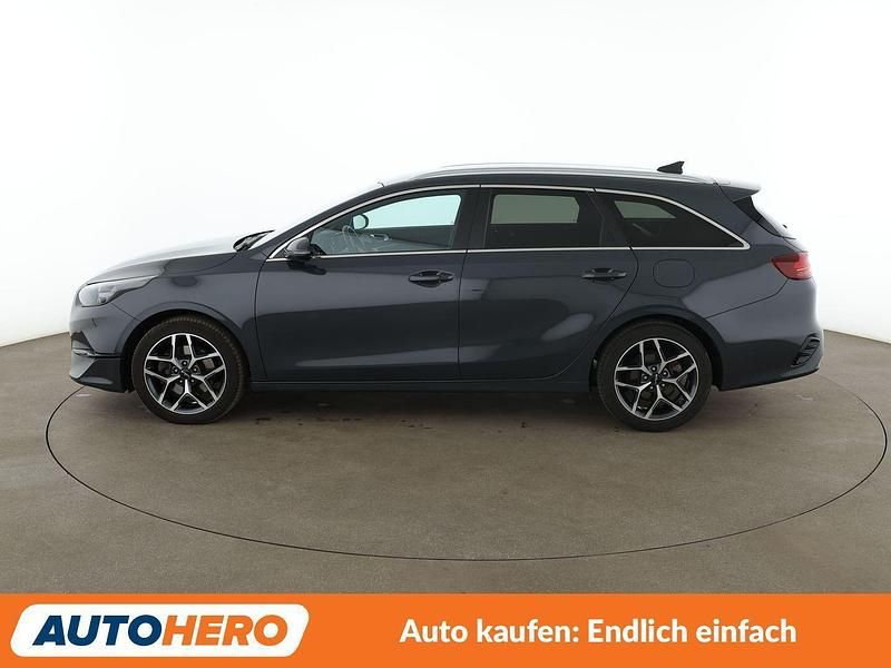 Gebraucht Kia Ceed Vision 160 PS (117 kW) 2022 Grau Kleinwagen