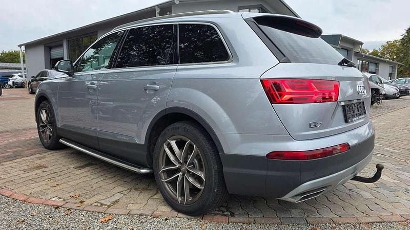 Gebraucht Audi Q7 Sport 218 PS (160 kW) 2017 Florettsilber metallic SUV