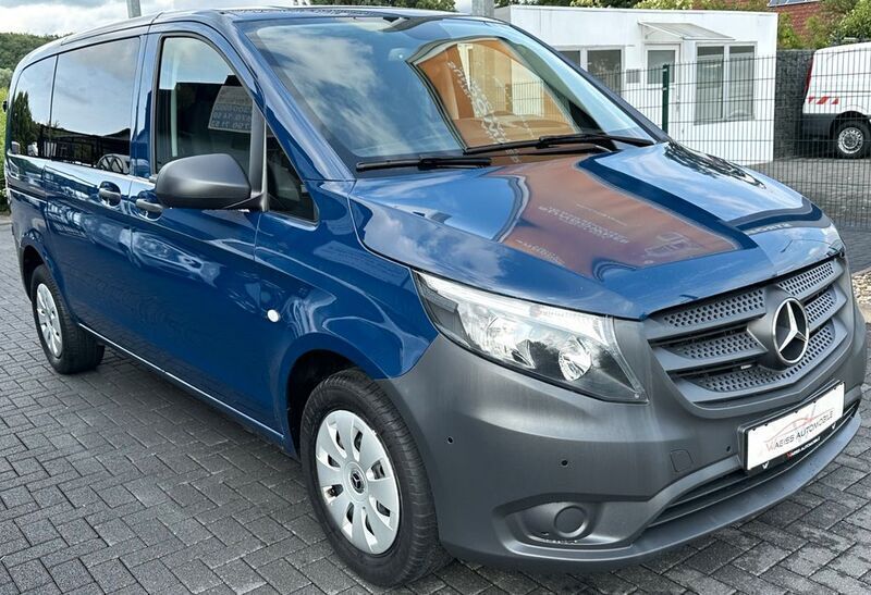 Blau Gebraucht 2019 Mercedes Vito Edition Van / Kleinbus | 22.999 € (Fairer Preis) - Bild 1/4