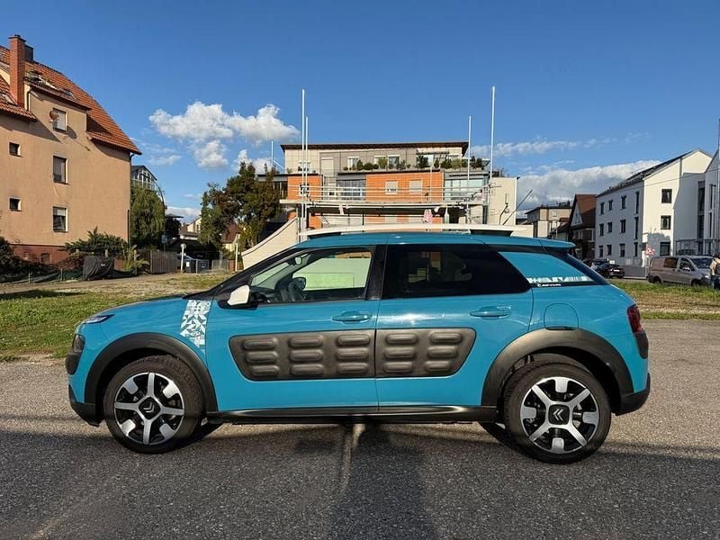 Gebraucht Citroën C4 Cactus Rip Curl 110 PS (80 kW) 2017 Blau Kleinwagen