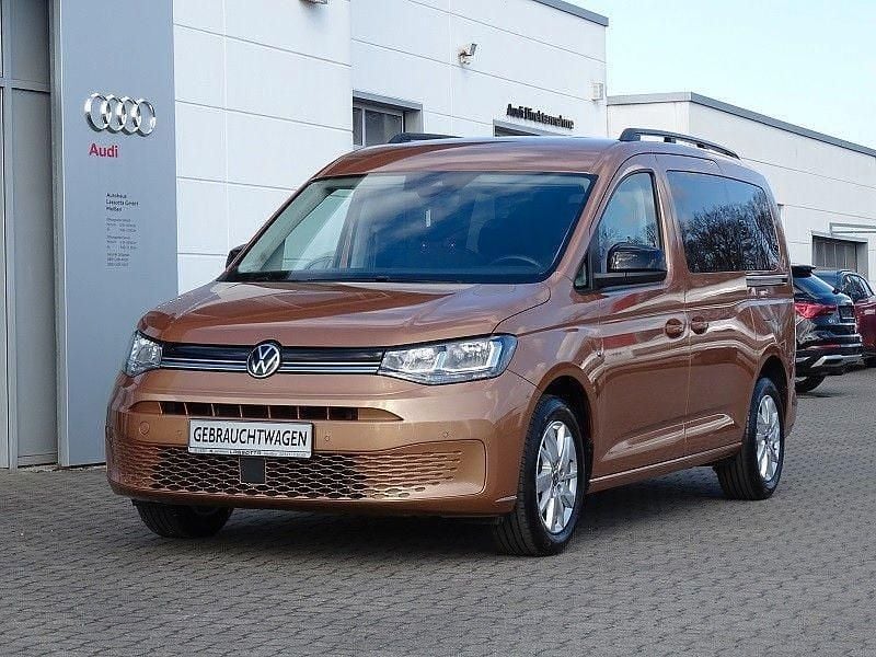 Gebraucht VW Caddy Maxi Life 122 PS (89 kW) 2022 Braun Van / Kleinbus